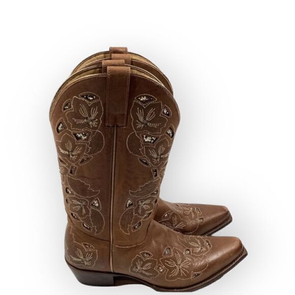 Shyanne Shoes - Shyanne Brown Embroidered Heeled Boots